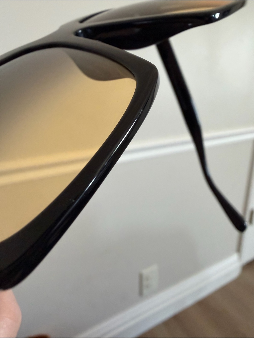 Tom Ford Sabrina-02 TF764 01B Black Oversized Sunglasses w/ Case & Box - Picture 8 of 8